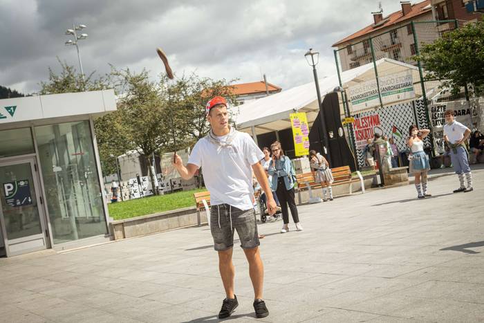 Abarka jaurtiketa, punk doin 12 1756410595703