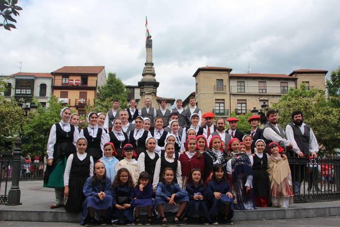 Jendetza eta giro ona nagusi 1 1494849134703