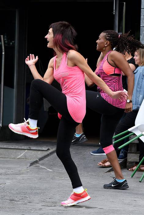 Zumba dantzatzeko elkartu zi 30 1498479832511