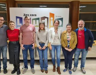 Zinegotzi izateari utziko dio Aitor Fernandez de Pinedo Rodriguezek, eta Carmen Altuna Azpeitia sartuko da bere ordez
