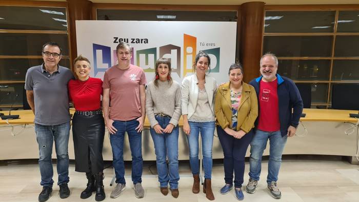 Zinegotzi izateari utziko dio Aitor Fernandez de Pinedo Rodriguezek, eta Carmen Altuna Azpeitia sartuko da bere ordez