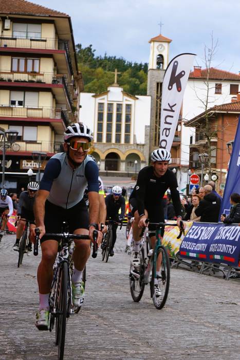 Giro itzela sorrarazi du Oro 49 1763227599085