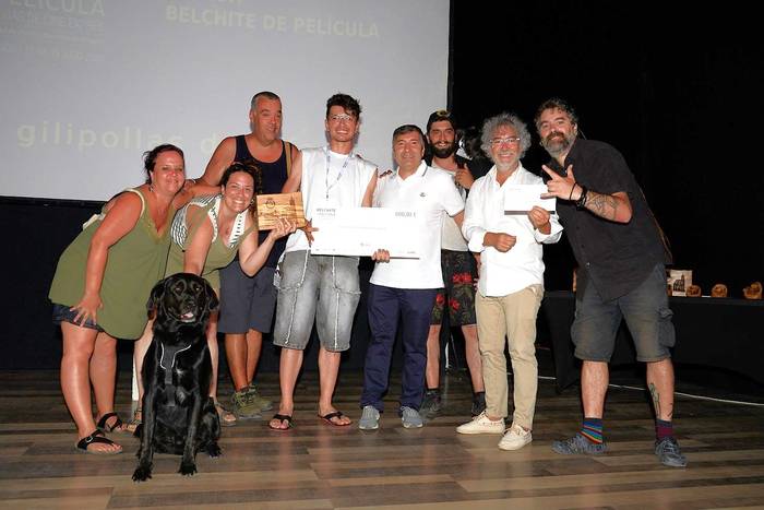 Belchiteko zinema lehiaketako saria ekarri dute etxera berriro Javi Gilek eta bere taldeak