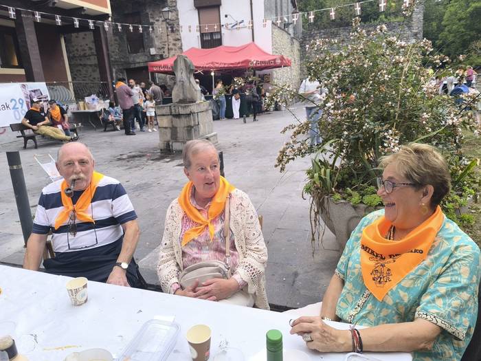 Auzo giroan gozatu dituzte M 23 1759049356041