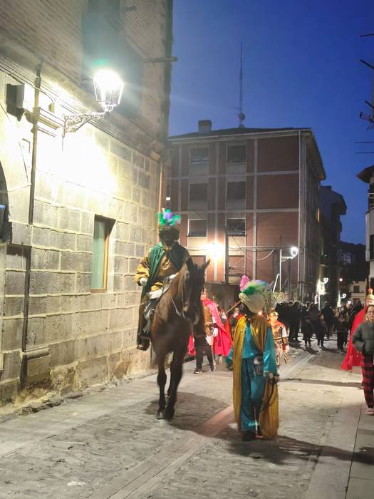 Hiru Errege Magoek ilusioz b 53 1767728435959