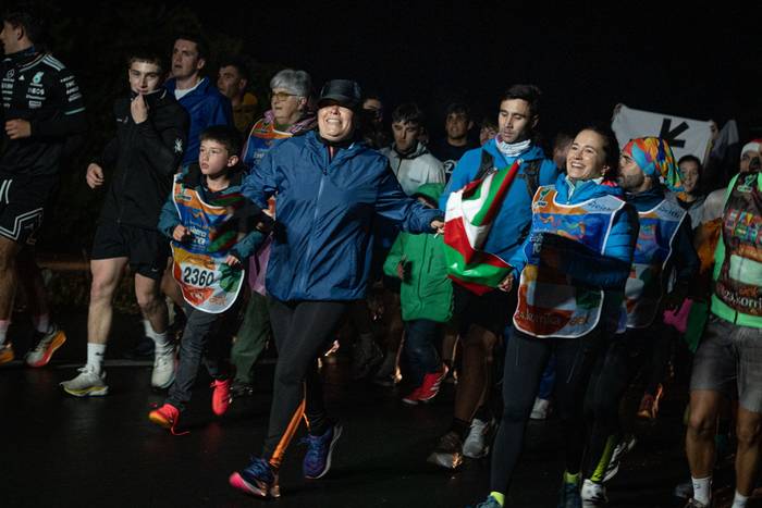 Ehunka lagun atera ditu Korr 9 1774596735561