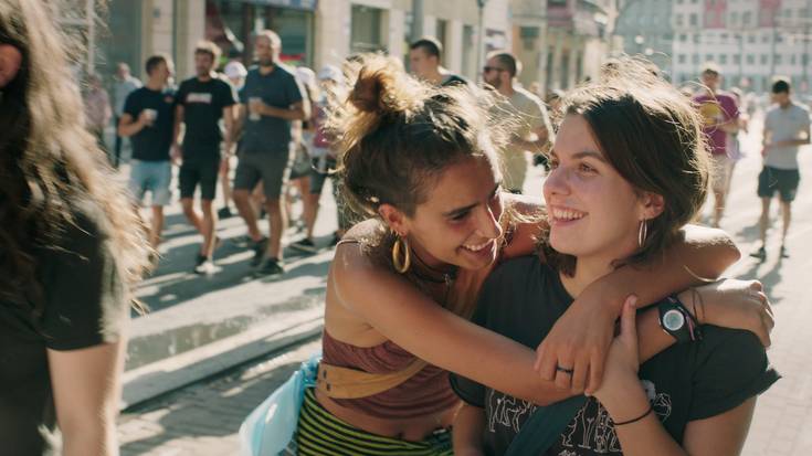 'Jone, batzuetan', 'Los domingos' eta 'On falling' filmak emango dituzte Laudioko Zineforumaren denboraldi berrian, besteak beste