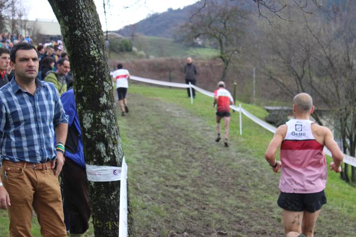 Ehunka lasterkarik bete ditu 135 1518375817120