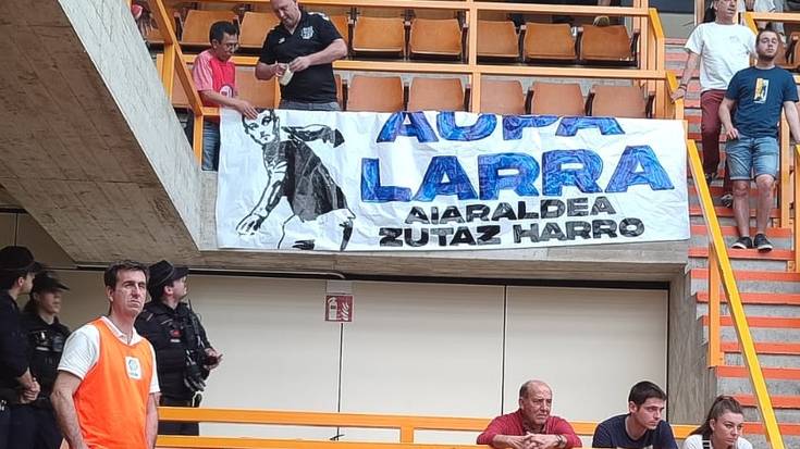 Finalerdia galduta, Iker Larrazabalek jarraitzen du txapelduna izateko masterra ikasten