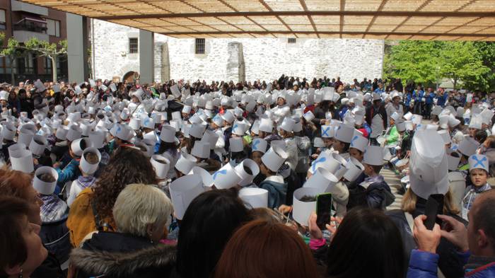 San Anton plazan egin dute u 31 1493306957597