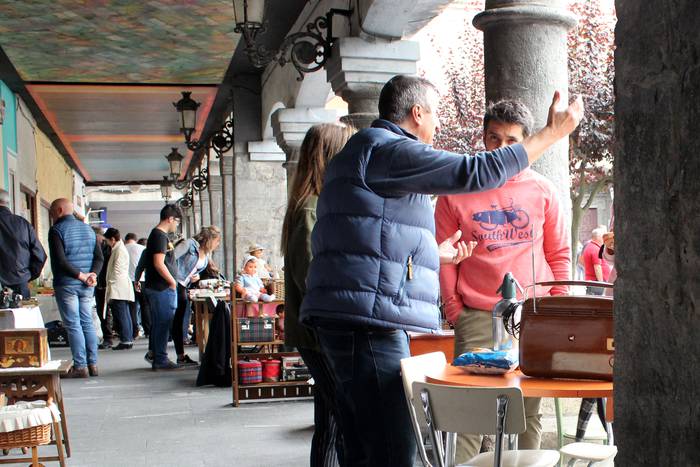 Antigualekoekin bete zuten F 26 1505129386705