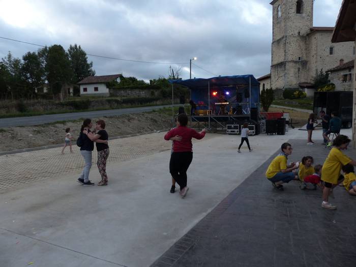 Auzokidenetzako eskaintza iz 72 1500412824337