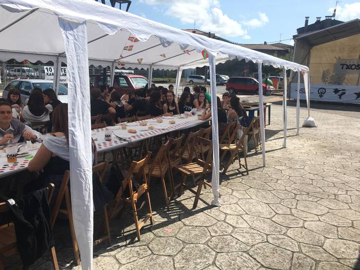 Txupina jaurtita hasi dira O 9 1504206043951