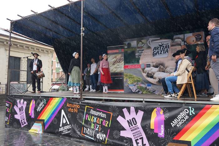 Yolanda Elosegui, Maria Ange 25 1758471087133