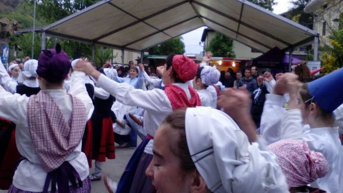 Dantza eta musika artean has 2 1524868728033