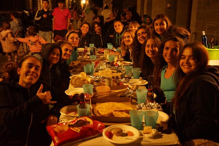 Artziniegako kuadrillek muzi 1 1757714121957