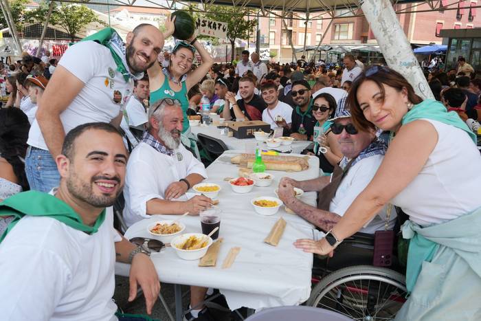 Paella txapelketarekin ekin  41 1755463017872