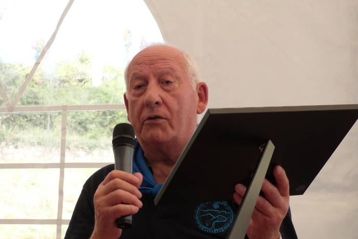 Auzokide ugarik hartu zuten  82 1506366811180