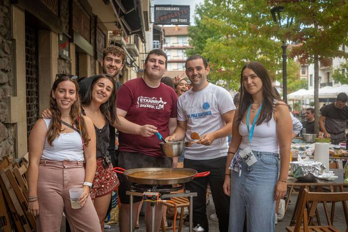 Paella txapelketarekin berot 20 1756728256400