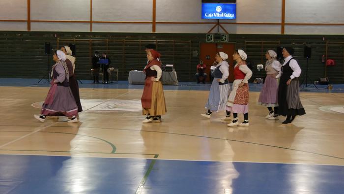 Itxarkundia taldeak Gabonetako erakustaldia egin du Laudion - 21