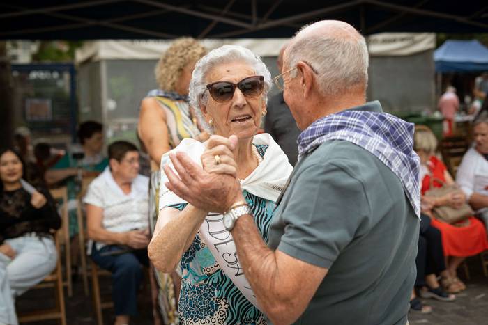 Haur eta nagusiak izan dira  46 1755092632525