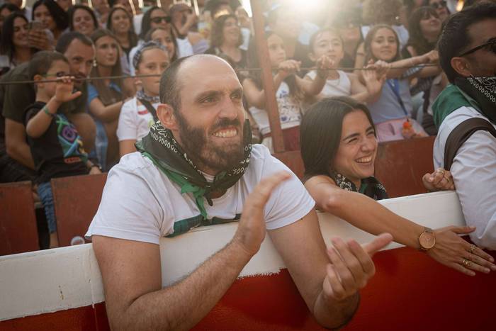 Zezen plaza lepo Muturreko H 72 1756414744232