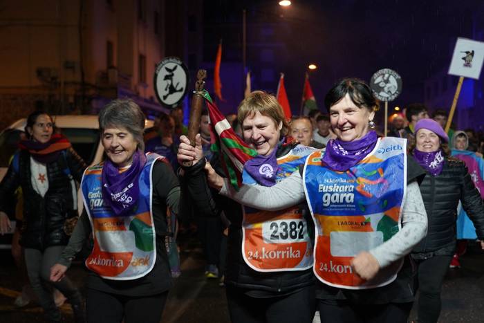 Aldarrikapenez eta pirotekni 84 1774615480417