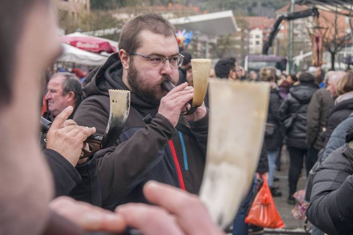 Egon diren, dauden eta egong 50 1769978684801