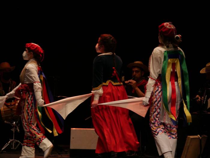 Aiara Dantza Taldearen "Arat 123 1614450564111