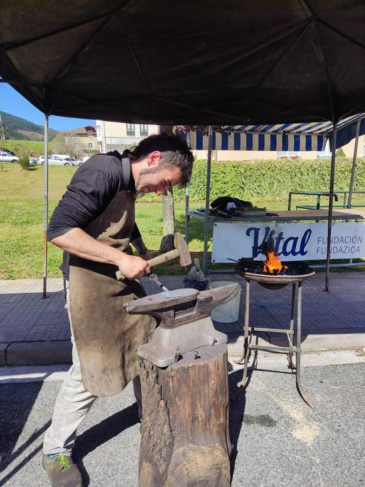 Baserri azoka ospatu dute Ok 13 1679833060094