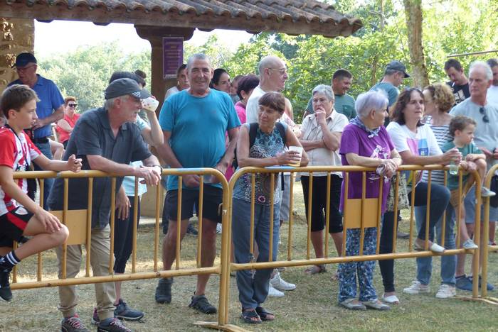 Andra Mari Zuriaren jaiak je 23 1754900934327