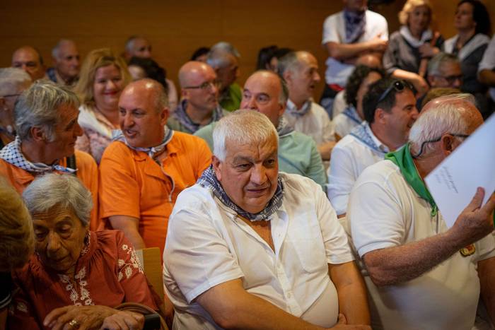 Lehertu da festa-giroa Amurr 16 1755025648911