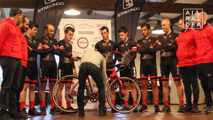 Koba Cycling CX Team jaio da, “Munduko Txapelketan lehiatzeko prest”