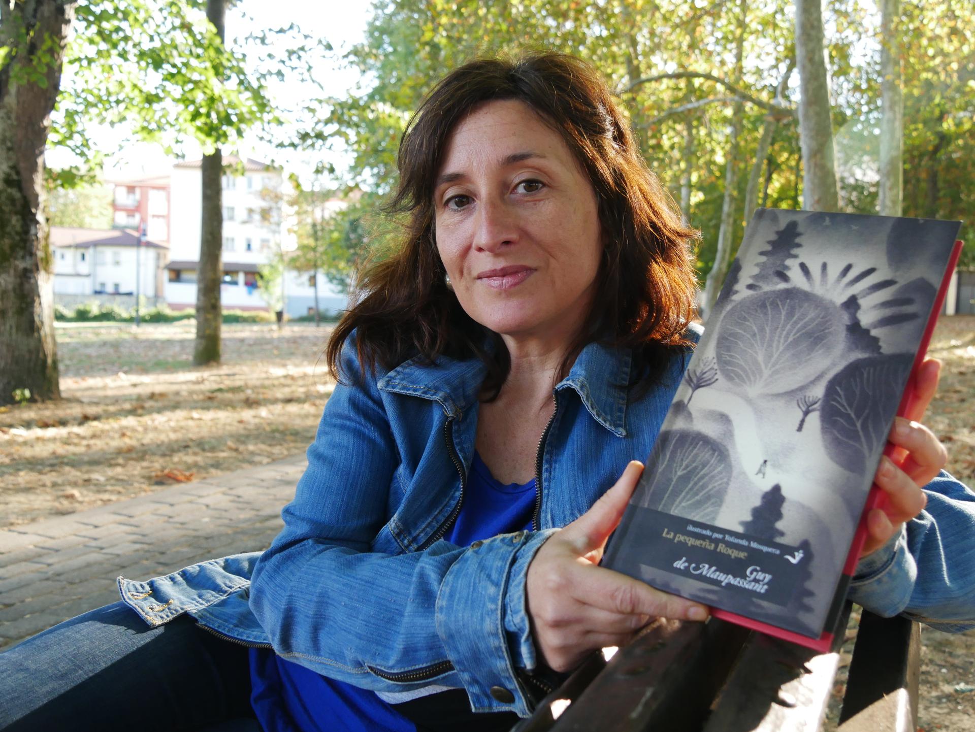 "Liburu ilustratuetan ikusten diot etorkizuna paperari"