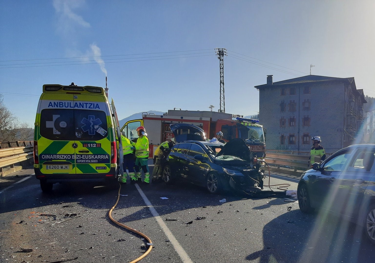 Lau zauritu Atxetan gertatutako trafiko istripuan