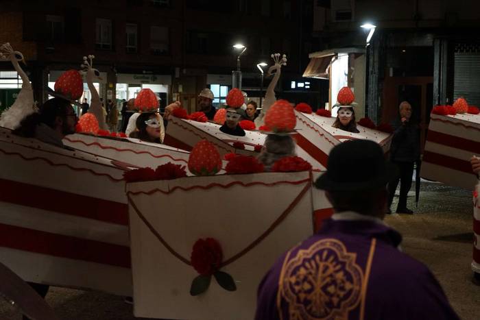 Irudimenez bete dituzte Amur 46 1771098583169