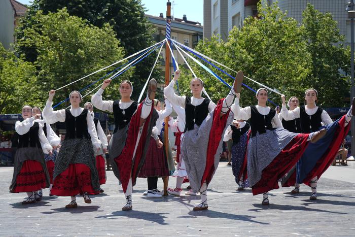 Euskal jaiak aurre egin zion 5 1779609077380