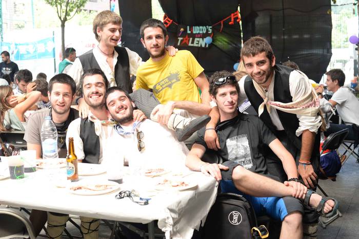 Aldai plaza txiki geratu da  74 1503894406076