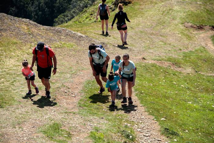 Dozenaka lagun igo dira esku 61 1620624414607