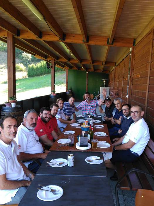 OSATZEKE Urduñako Pitch & Pu 6 1508164830411