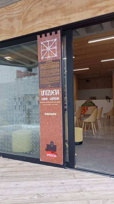 Untzueta Gazteluko erakusket 4 1780125231525