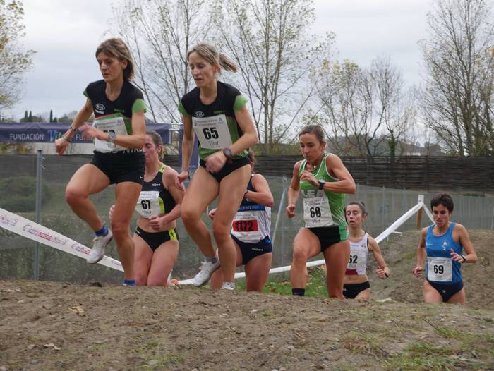 Tenperatura hotza, baina gir 144 1670777999375