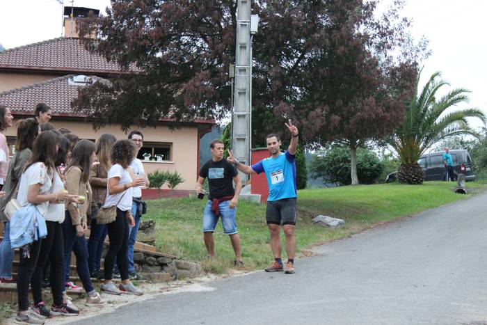 Auzoko mendiak zeharkatu zit 114 1498471750105