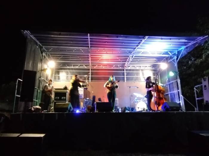 Berazako auzunea alaitu zute 13 1759396657834