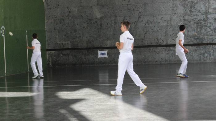 Txupina jaurtita hasi dira O 43 1504243259829