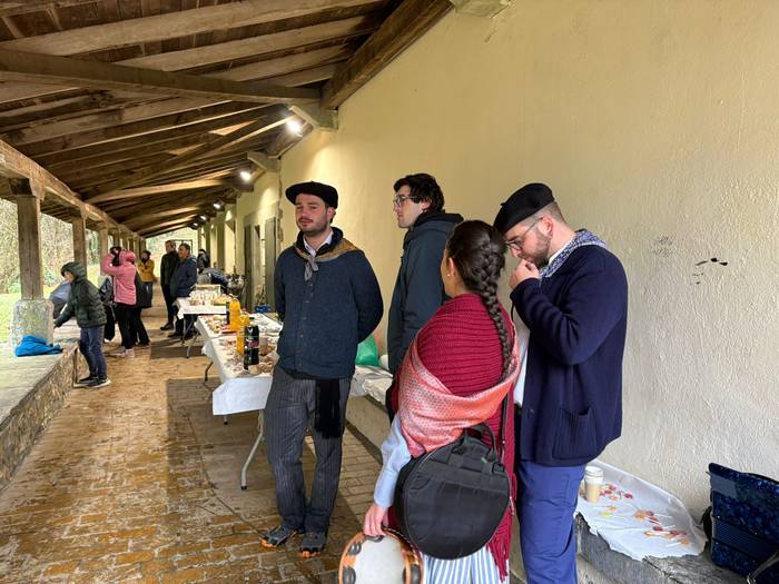 Olentzero eta Mari Domingi L 10 1766335834979