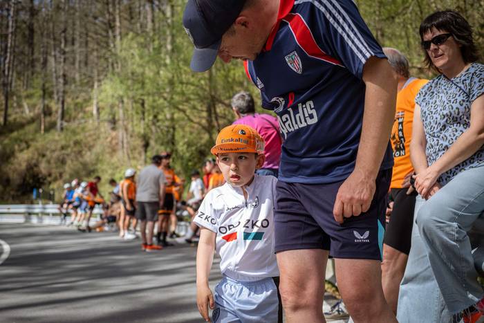 Itzuliak ehunka aiaraldear a 9 1775673373950