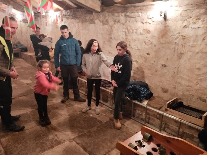 Ohitura eta jaiarekin egin d 2 1768813129688