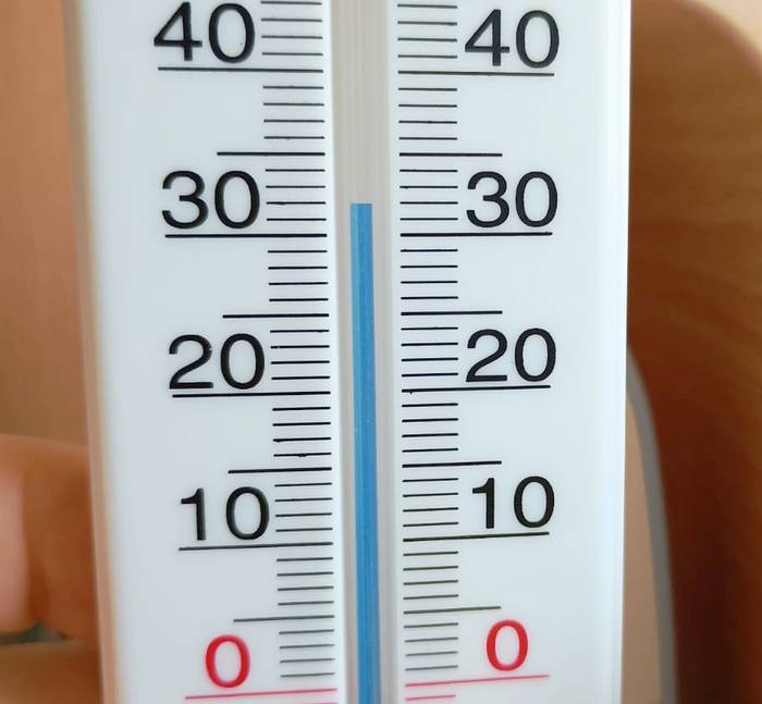 32°-ko tenperaturak izan ostean, Amurrioko Tipi-Tapa Haurreskolako gurasoek sinadurak bilketa abiatu dute neurriak exijitzeko