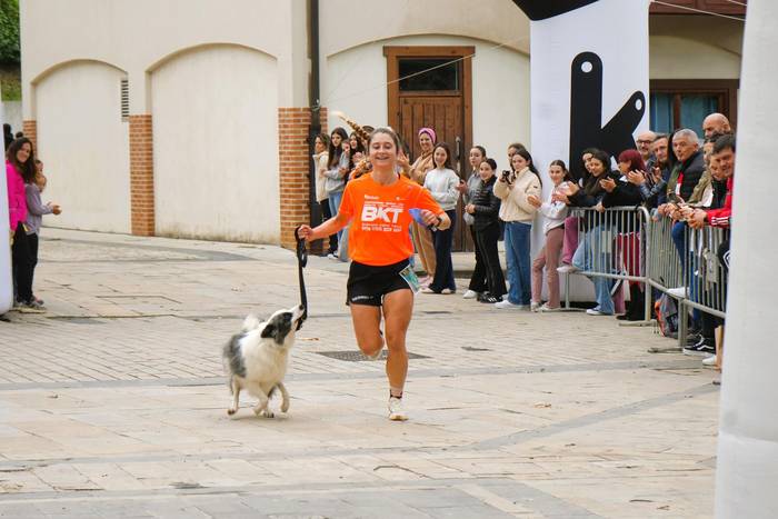 Hirurehundik gora korrikalar 49 1761471916867